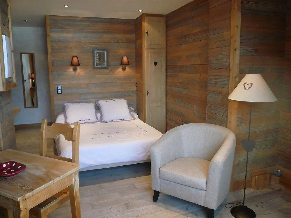 Le Morillon Hotel 3*,